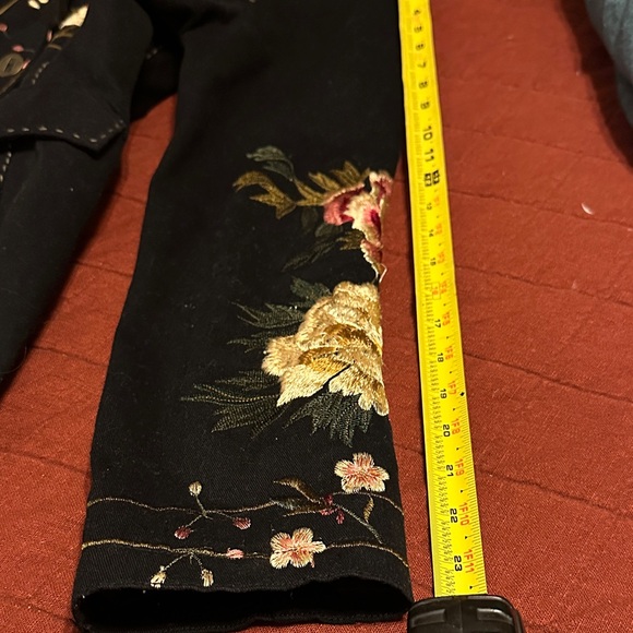 Paparazzi by Biz  Black Embroidered Floral coat - Picture 14 of 15